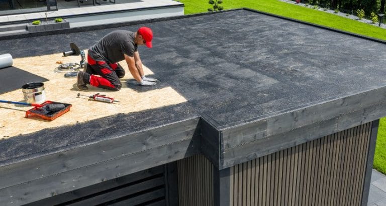 how to protect a flat roof​